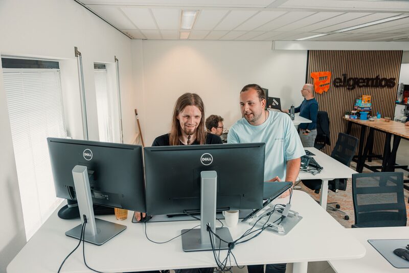 Samen achter de schermen naar een build kijken