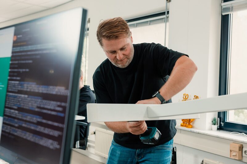 Bureau omhoog zetten om staand te werken